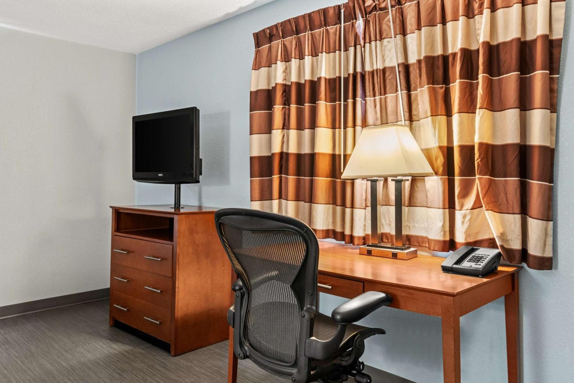 Americas Best Value Inn Carlisle Exterior photo