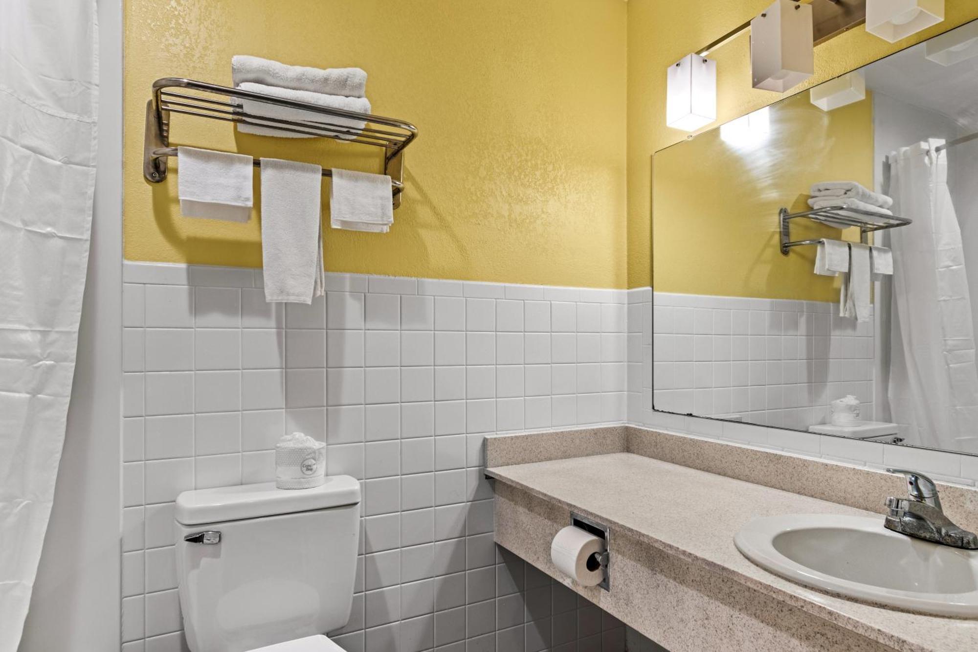 Americas Best Value Inn Carlisle Exterior photo